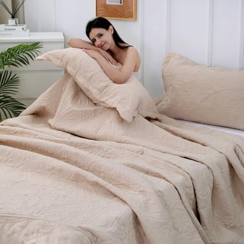 EVENHUG Lightweight Reversible Quilt Set 3 Piece 1