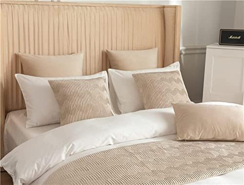 Tophacker Velvet Bed Runner with 2 Cushion Covers