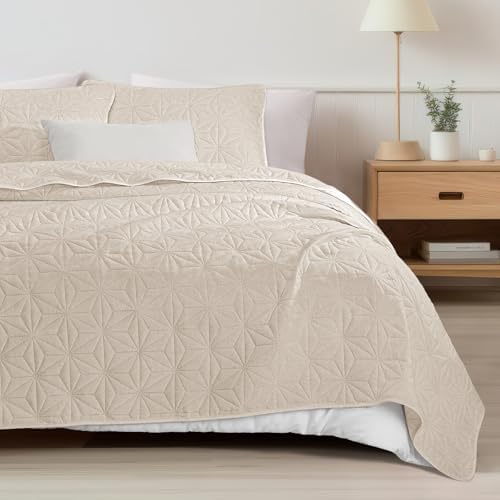 Whale Flotilla Twin Quilt Bedding Set with Geometric Star Pattern