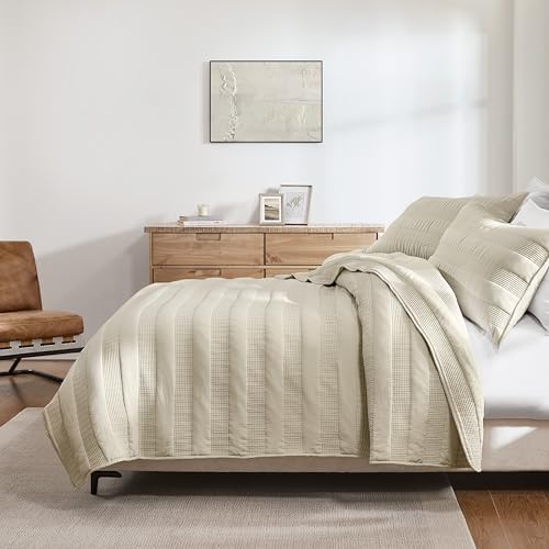 HomeSerene Beige Striped King Quilt Set