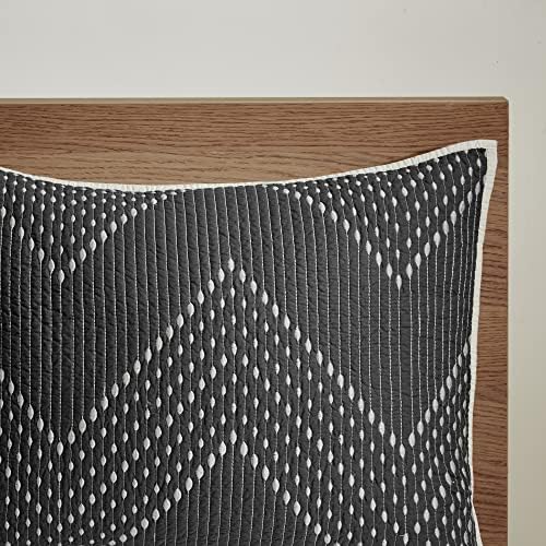 INKIVY Reversible Cotton Quilt Set - Chevron Design