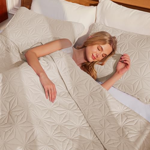 Whale Flotilla Twin Quilt Bedding Set with Geometric Star Pattern