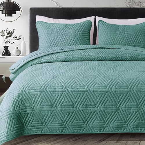 Whale Flotilla Turquoise Green Queen Quilt Set