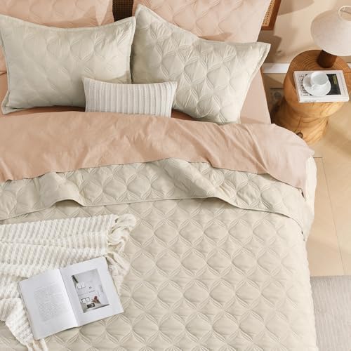 Litanika Beige California King Quilt Set - Lightweight and Soft 3 Piece