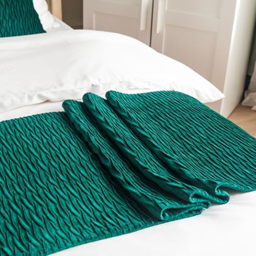 Velvet Bed Runner with Wave Pattern Emerald Green 45x210cm
