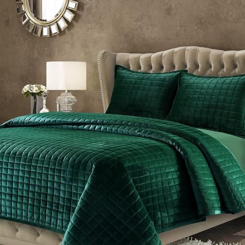 Tribeca Living Emerald Green Velvet Quilt Set King