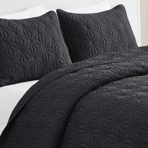 VCNY Home Full Queen Quilt Set with Shams - Kaleidoscope Grey
