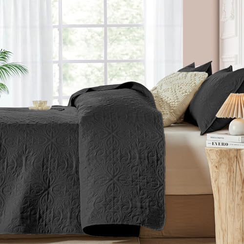 Akkialla King Size Quilt Bedding Set - Modern Microfiber Floral Pattern
