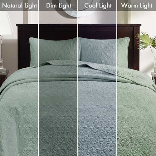 Madison Park Quebec Reversible Bedspread Set - Seafoam Damask