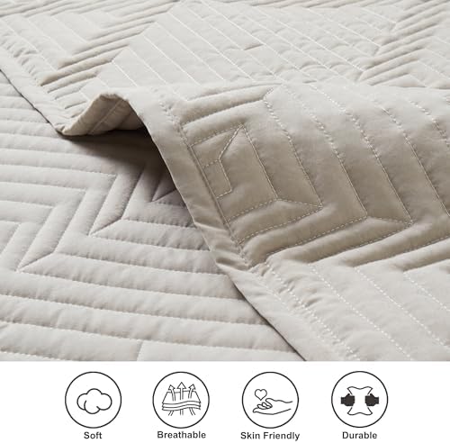 Oli Anderson Khaki King Quilt Set with Pillow Shams