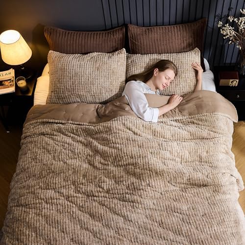 Wonderful Velvet Quilt Queen Set Fluffy Faux Fur Comforter with Shams