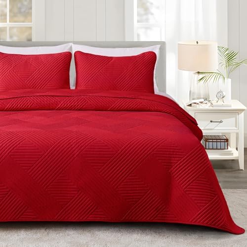 Whale Flotilla King Quilt Set Red 96x104 Inches
