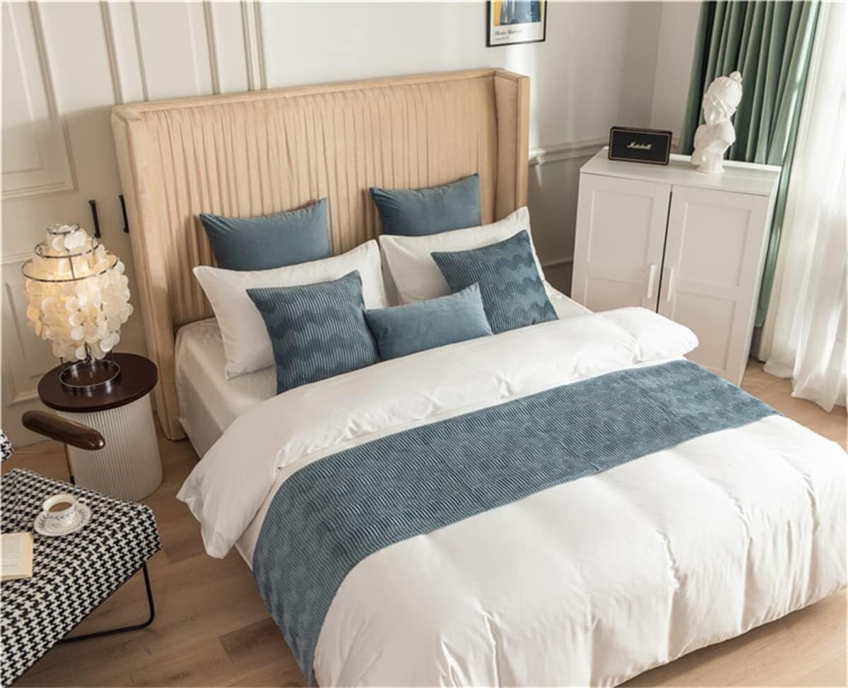 TopLacker Blue King Bed Runner and 2 Pillowcase Set 1