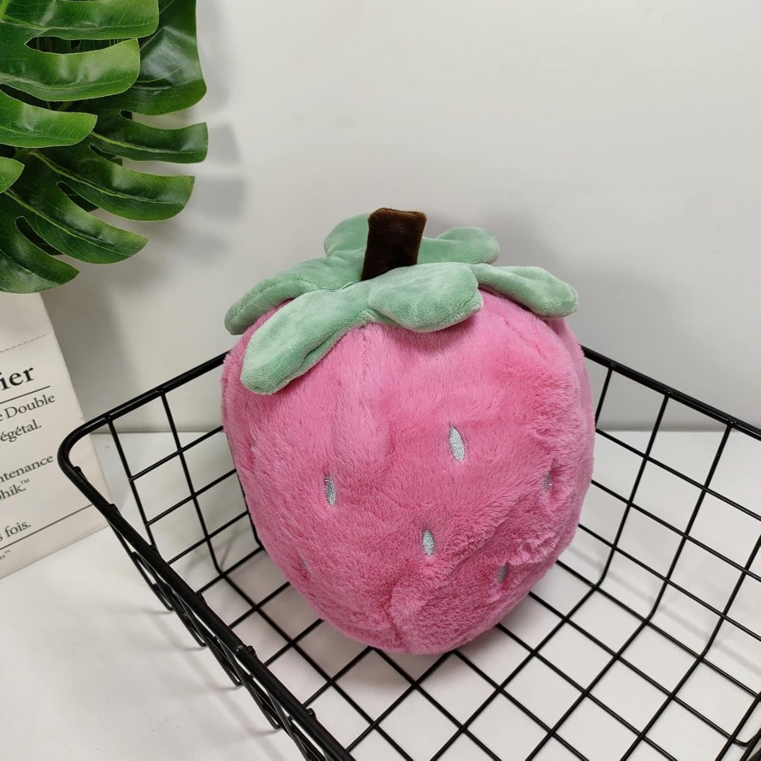 Liyang Strawberry Pillow Plush Throw Decor 20cm