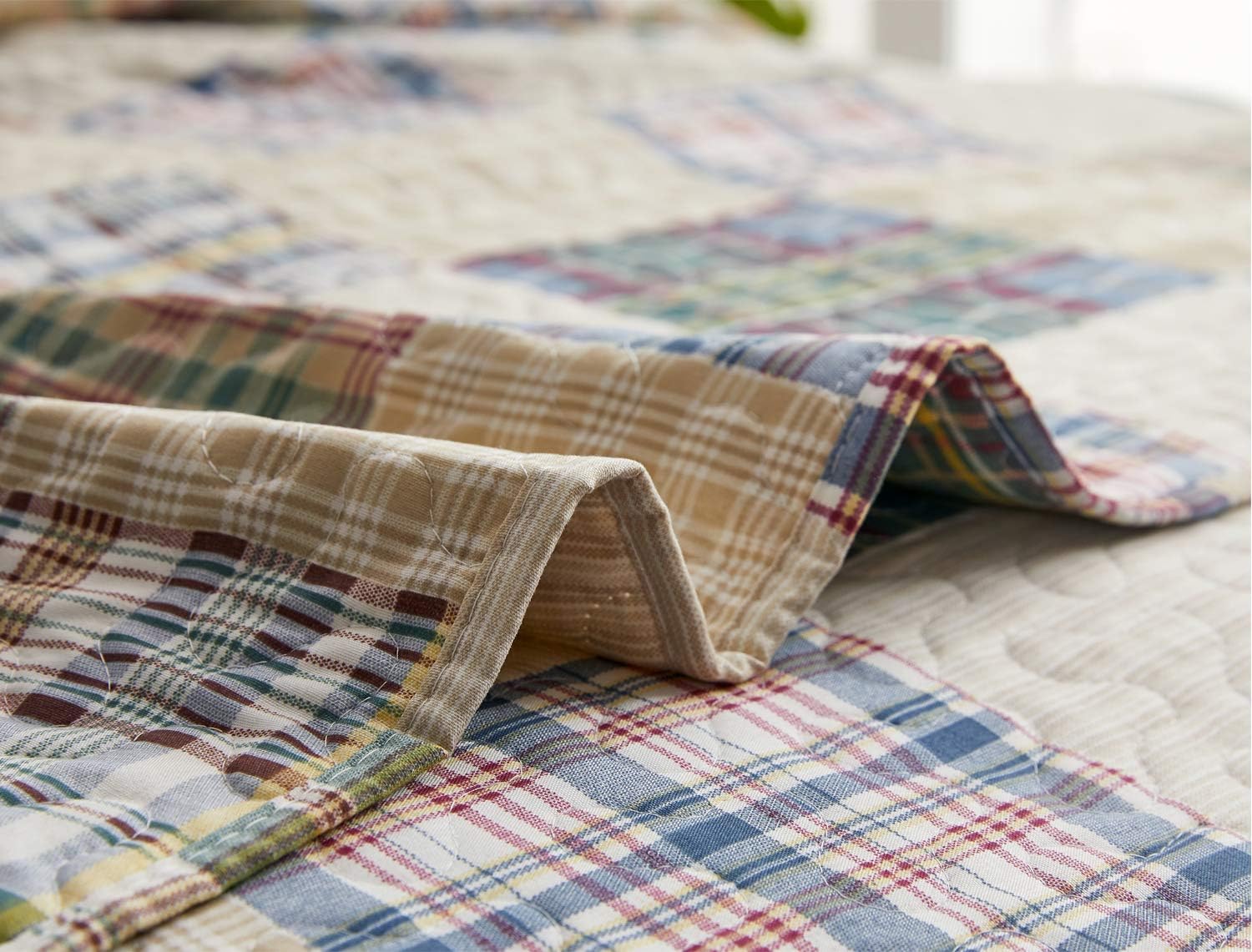 Hailea Beige Plaid Quilt Set Full Queen