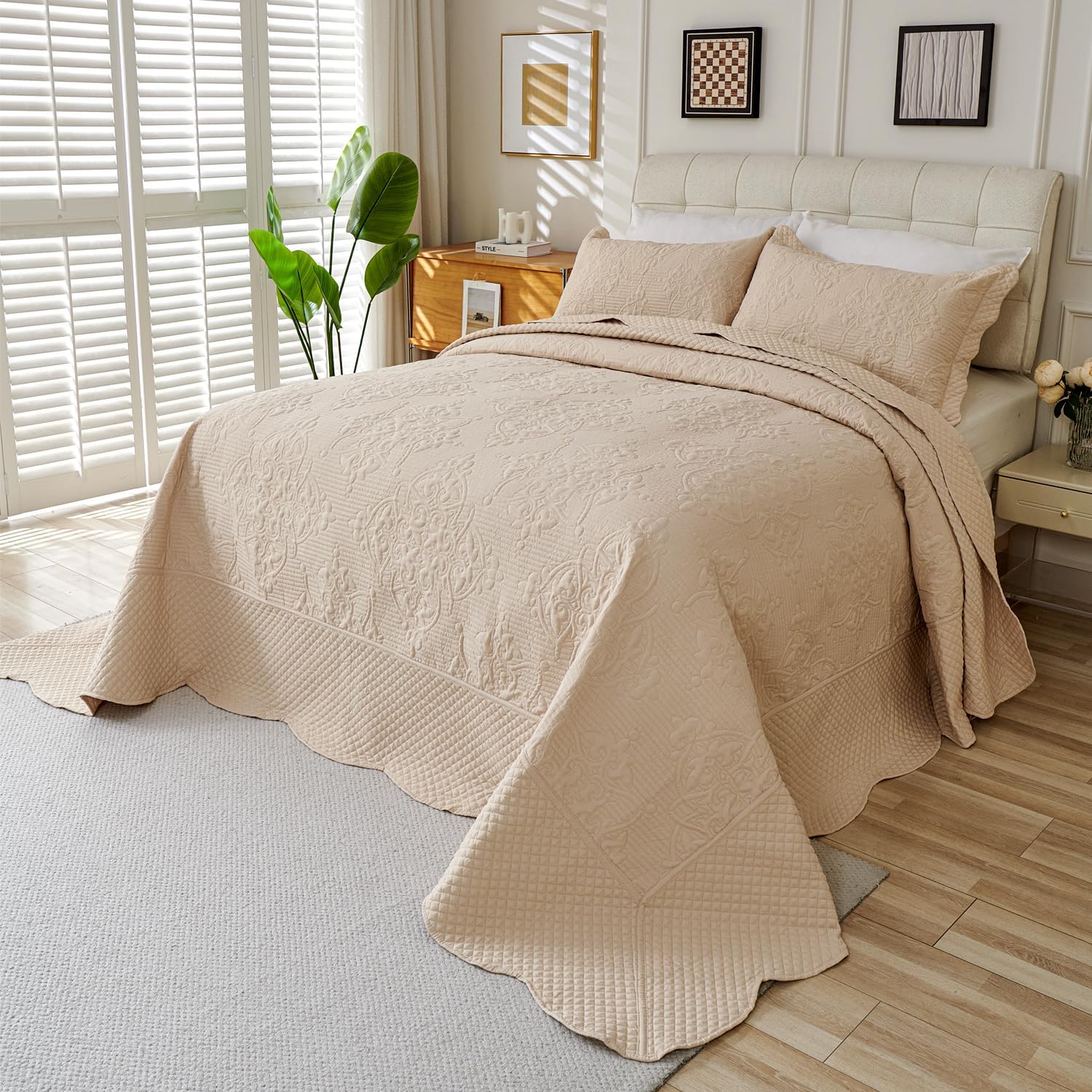 EVENHUG Quilt King Size Bedding Set with Pillow Shams