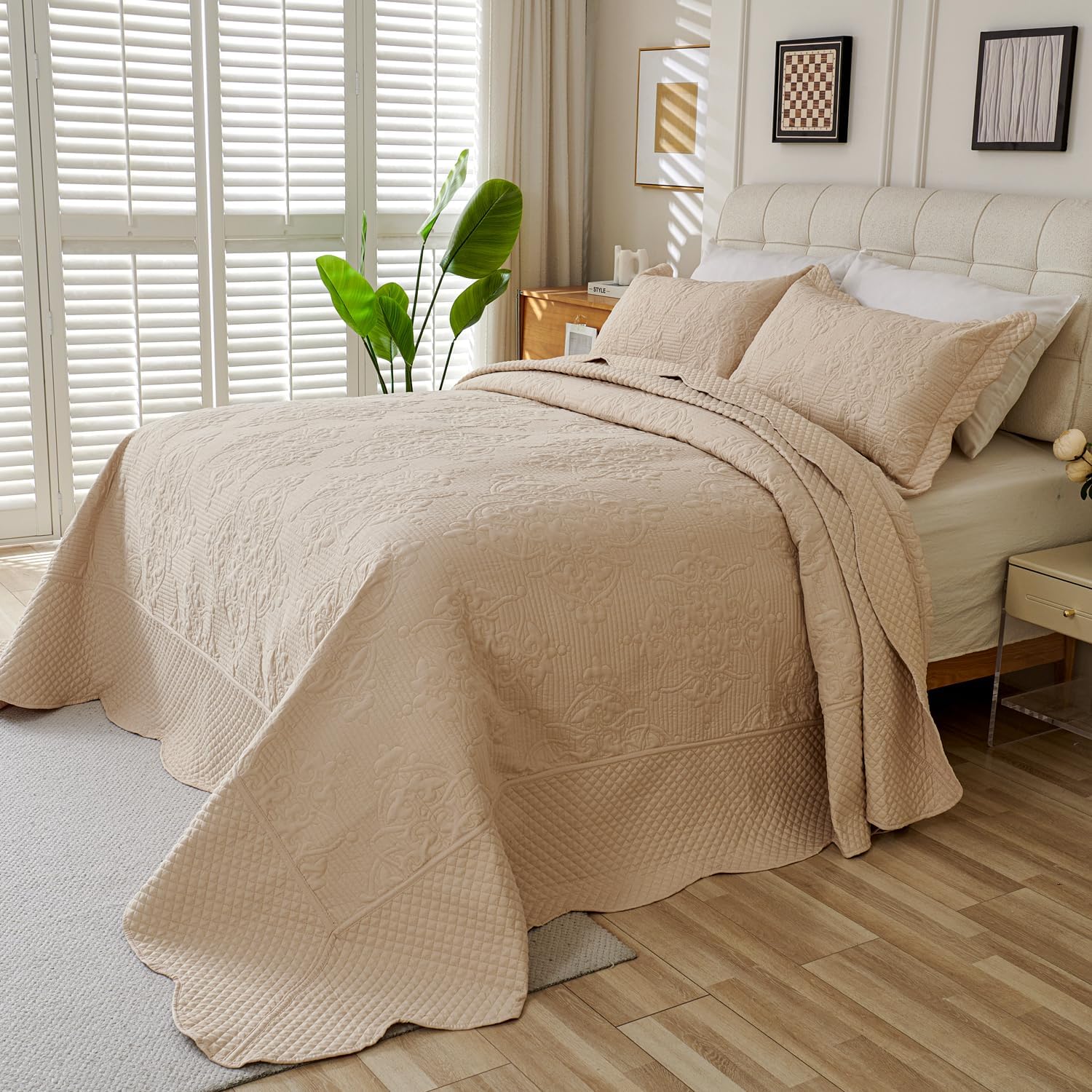 EVENHUG Quilt King Size Bedding Set with Pillow Shams