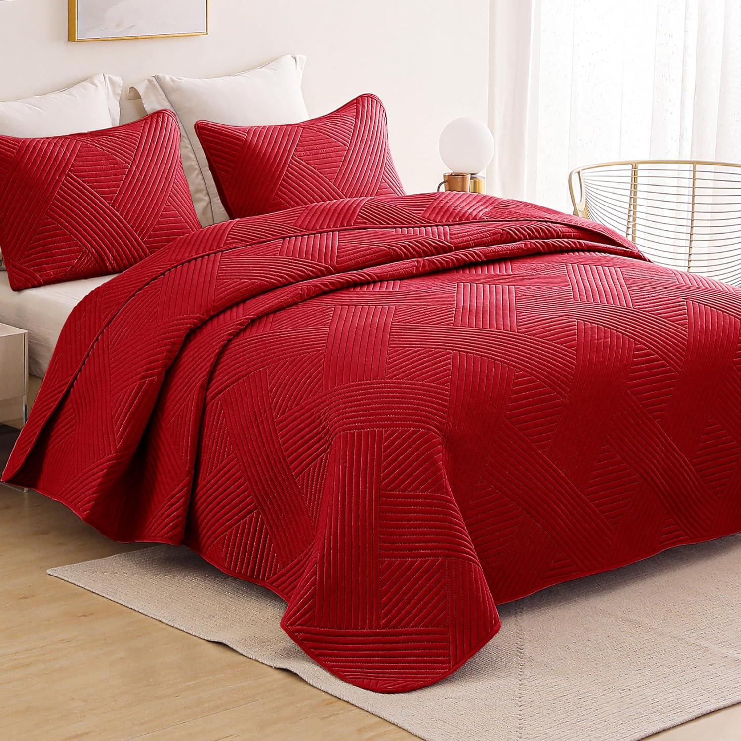 Whale Flotilla King Quilt Set Red 96x104 Inches