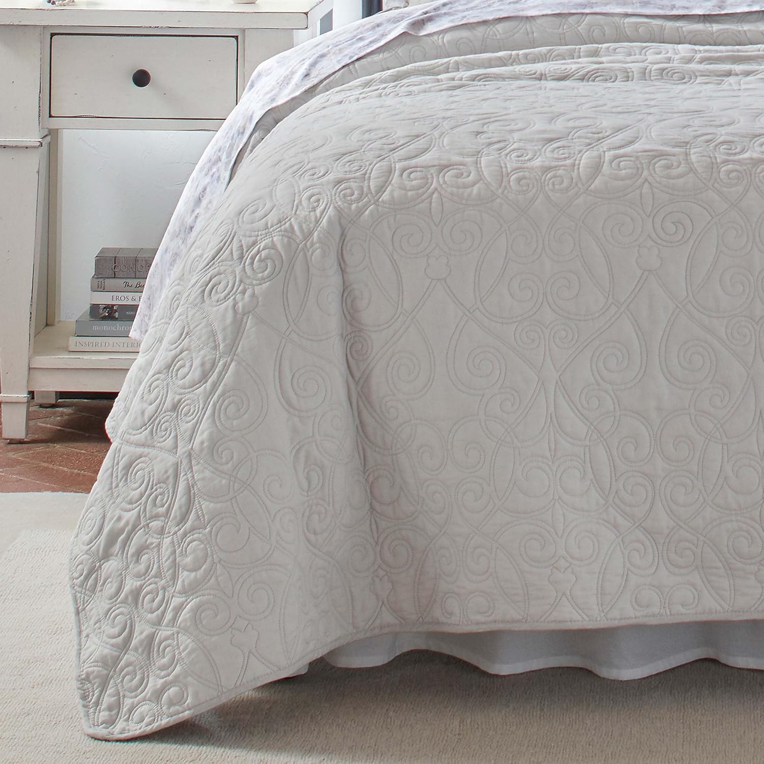 Laura Ashley Felicity Quilt Set - King 100 Cotton Soft Grey