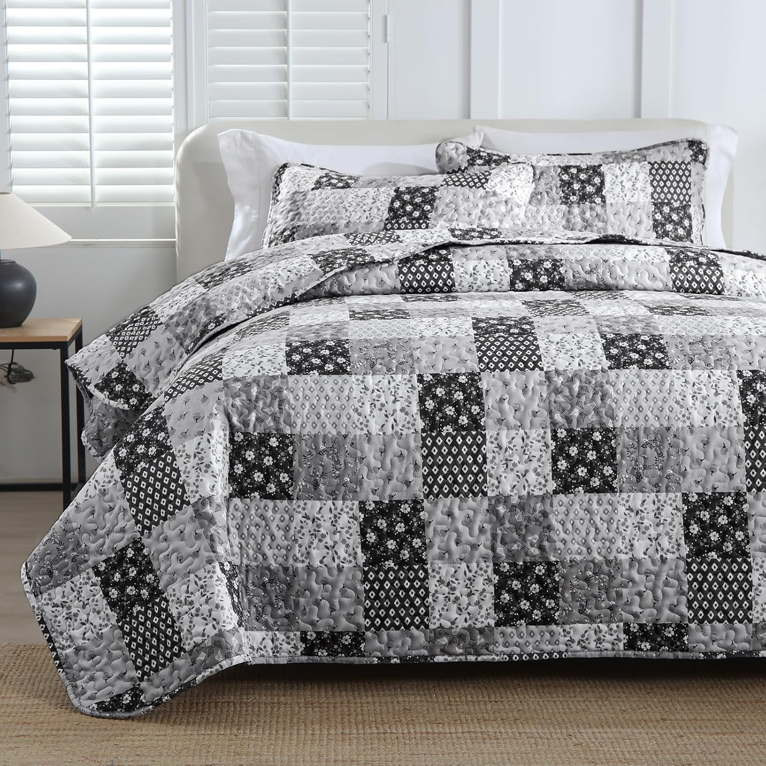Menghomeus Boho Patchwork Quilt Set King Black Grey