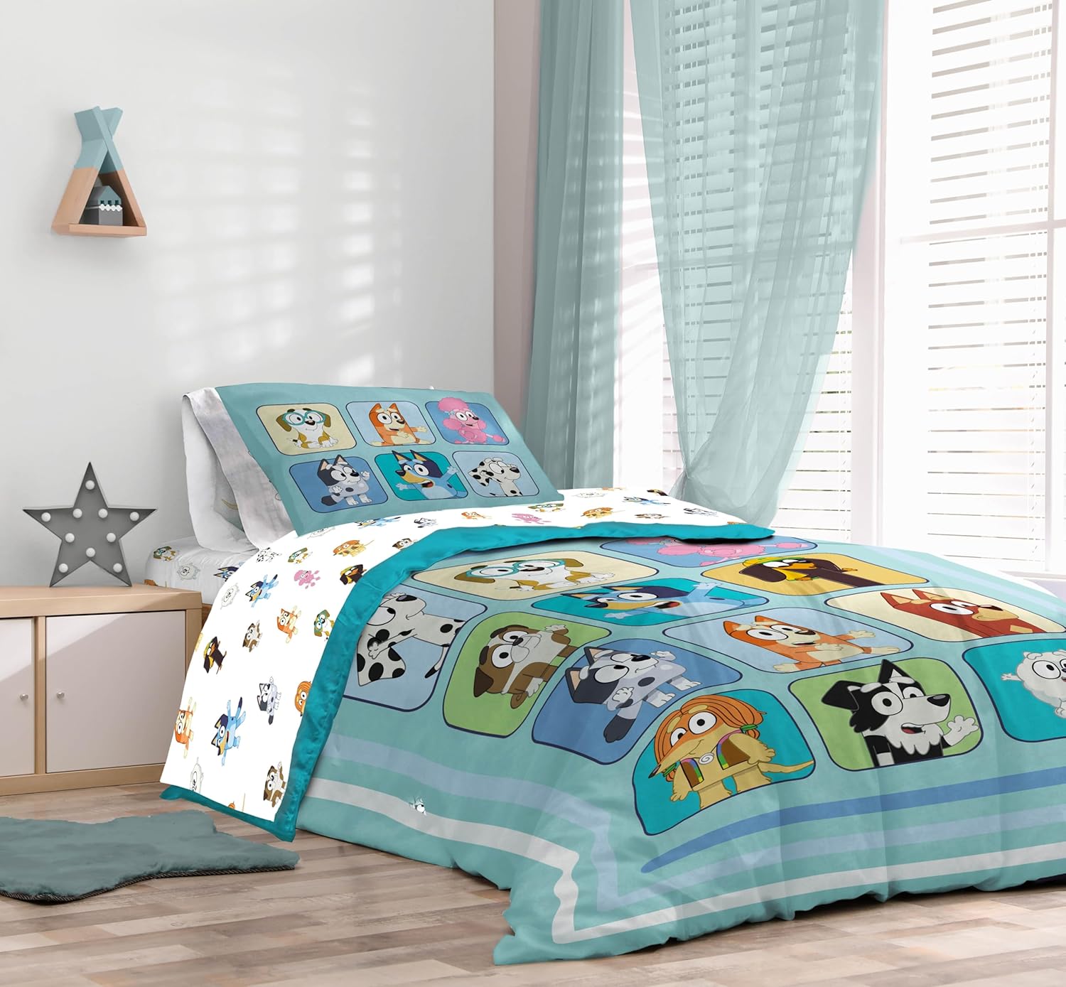 Sunny Side Up Bluey Friends 7-Piece Comforter Set 1