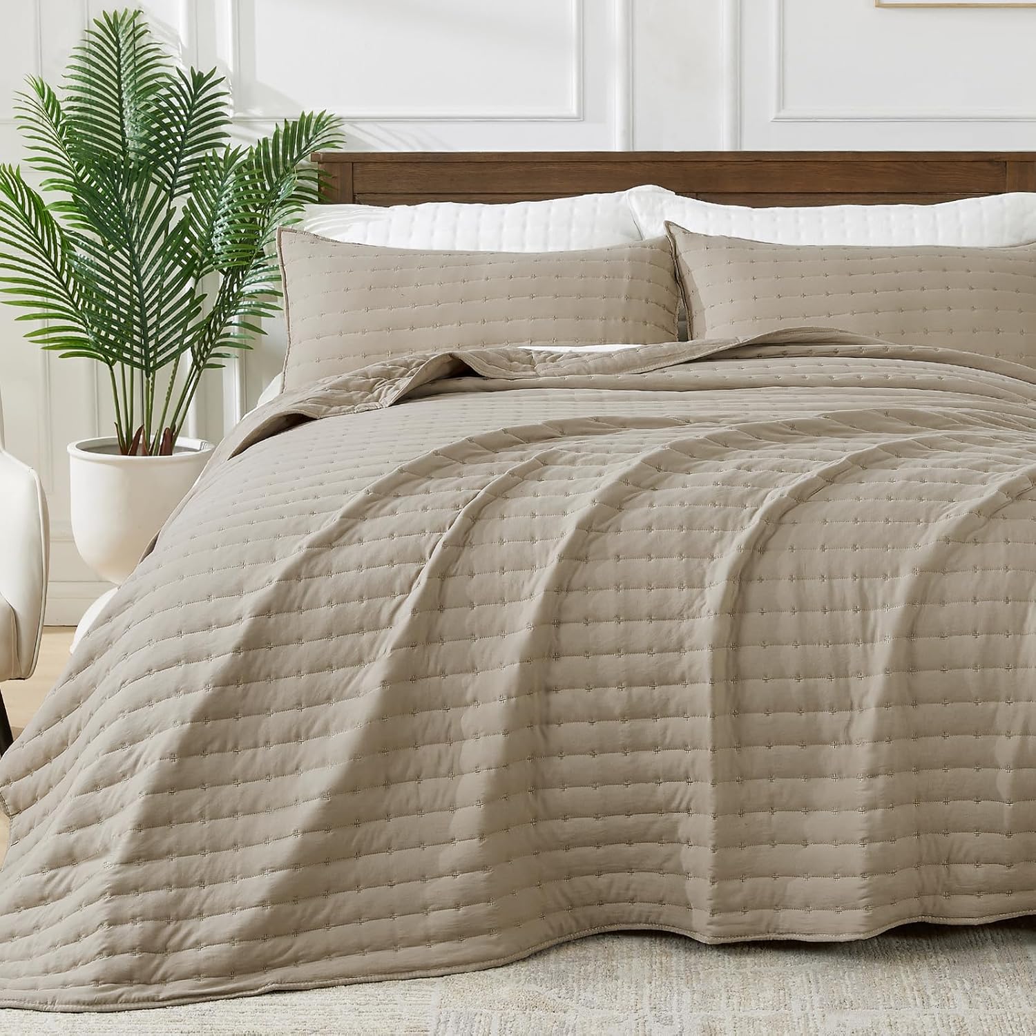 Suchbed Beige Cross-Stitch Quilt Set King Size 1