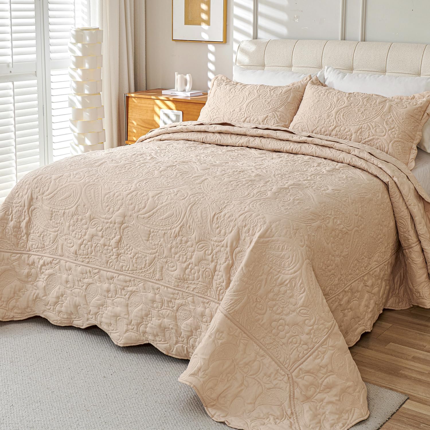 EVENHUG Lightweight Reversible Quilt Set 3 Piece 1