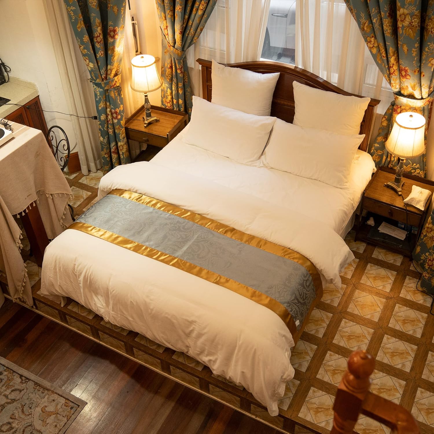 OSVINO Luxury Bed Scarf Microfiber Protector 210X50cm