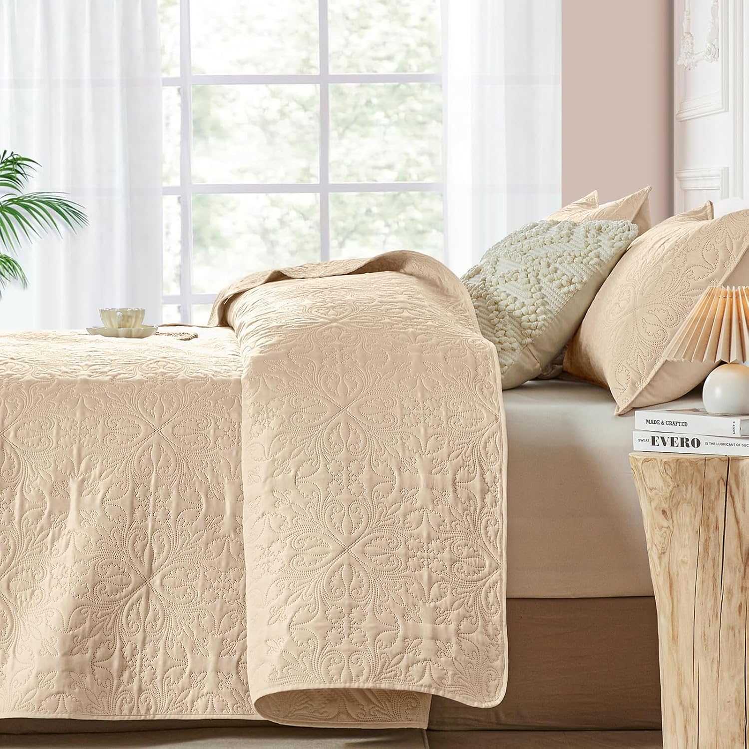 Akkialla Beige Quilt Bedding Set for All Seasons