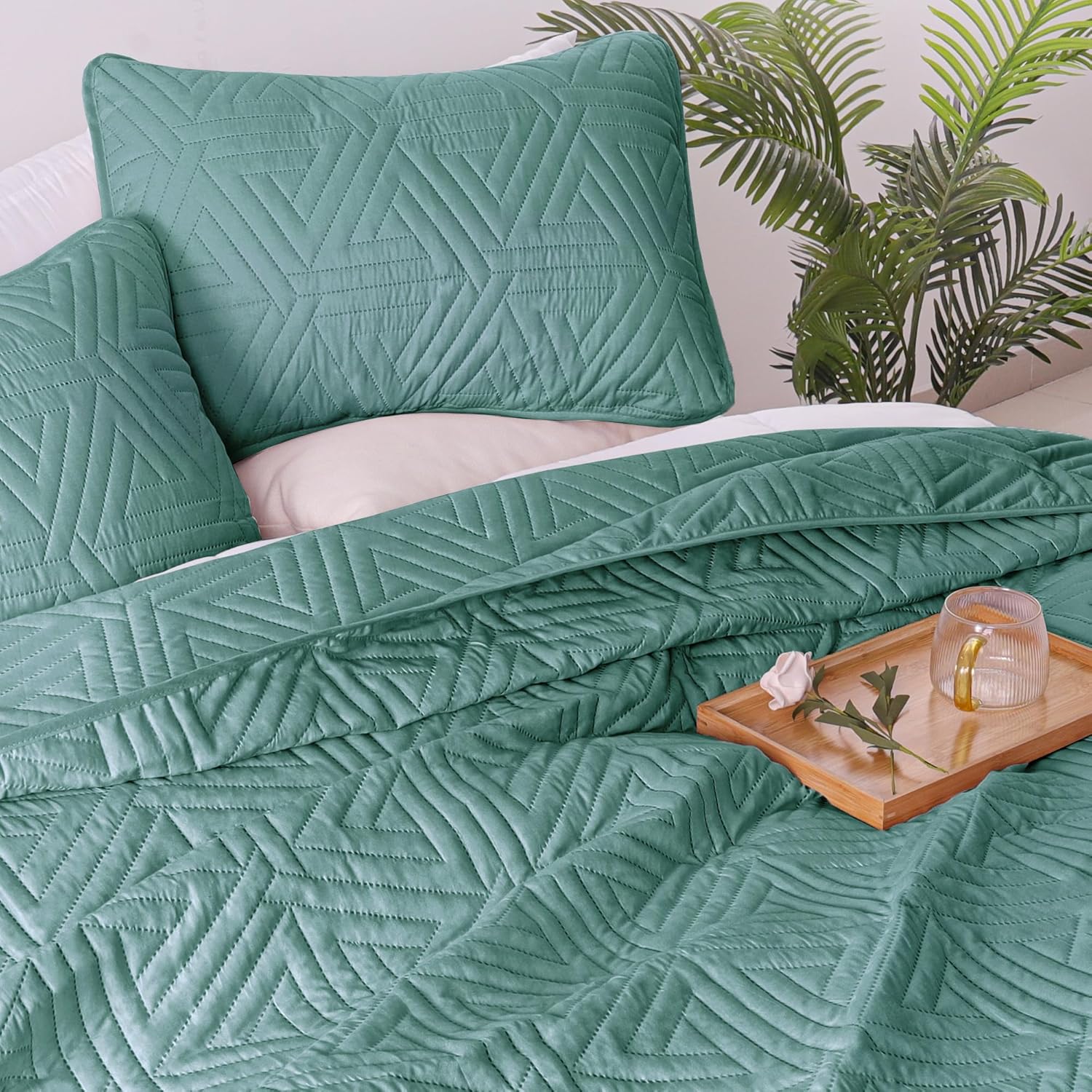 Whale Flotilla Turquoise Green Queen Quilt Set