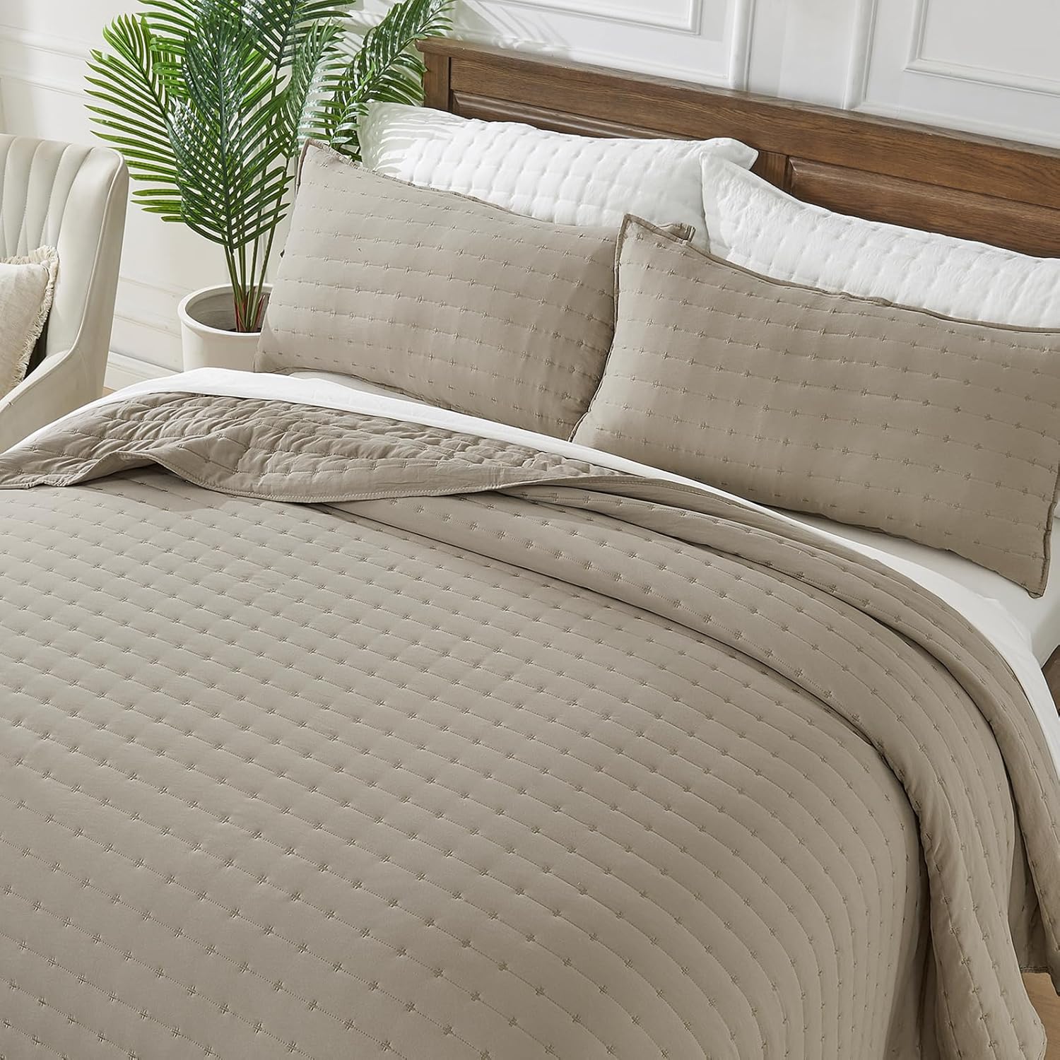 Suchbed Beige Cross-Stitch Quilt Set King Size 1