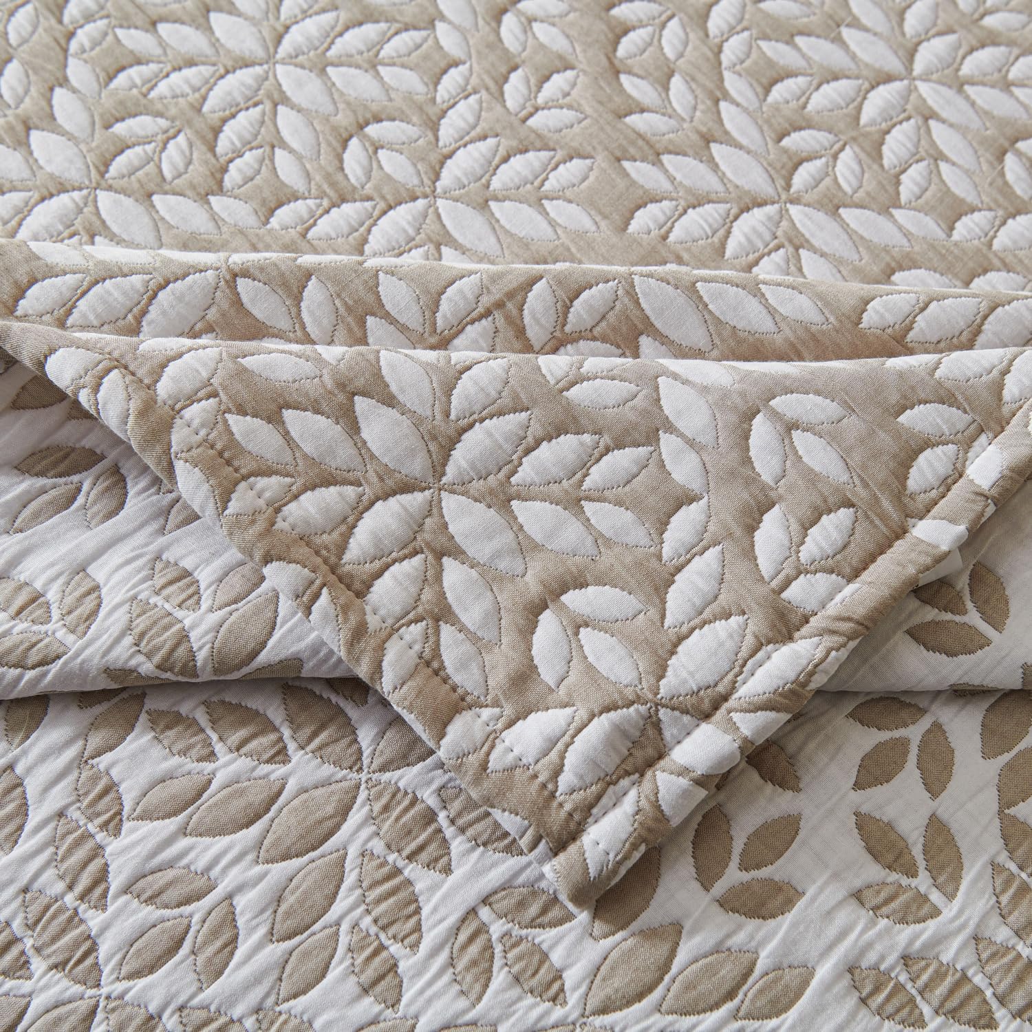 EVENHUG Reversible Leaf Cotton Quilt Set King Size