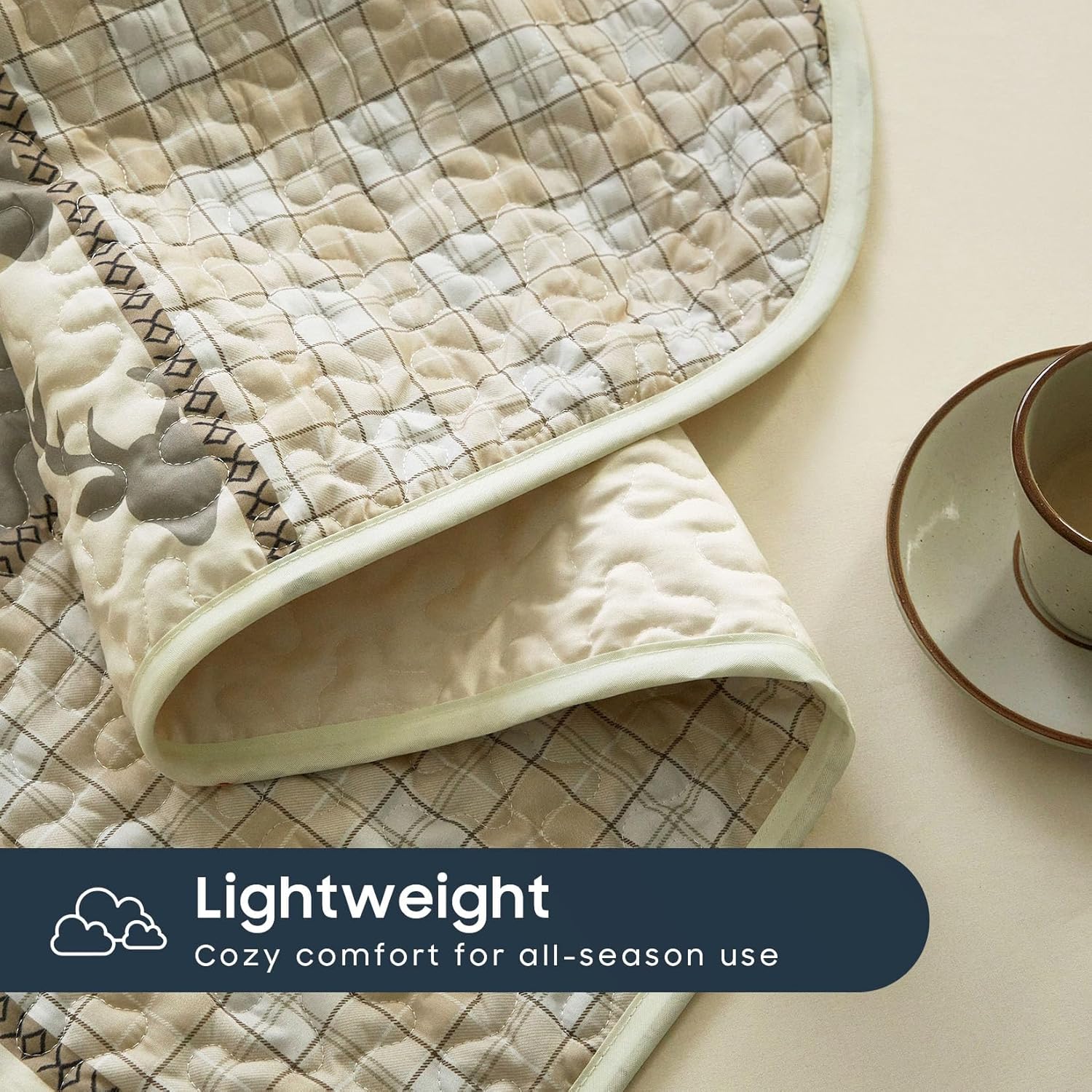 Wake In Cloud Rustic Quilt Set with Wildlife Pattern