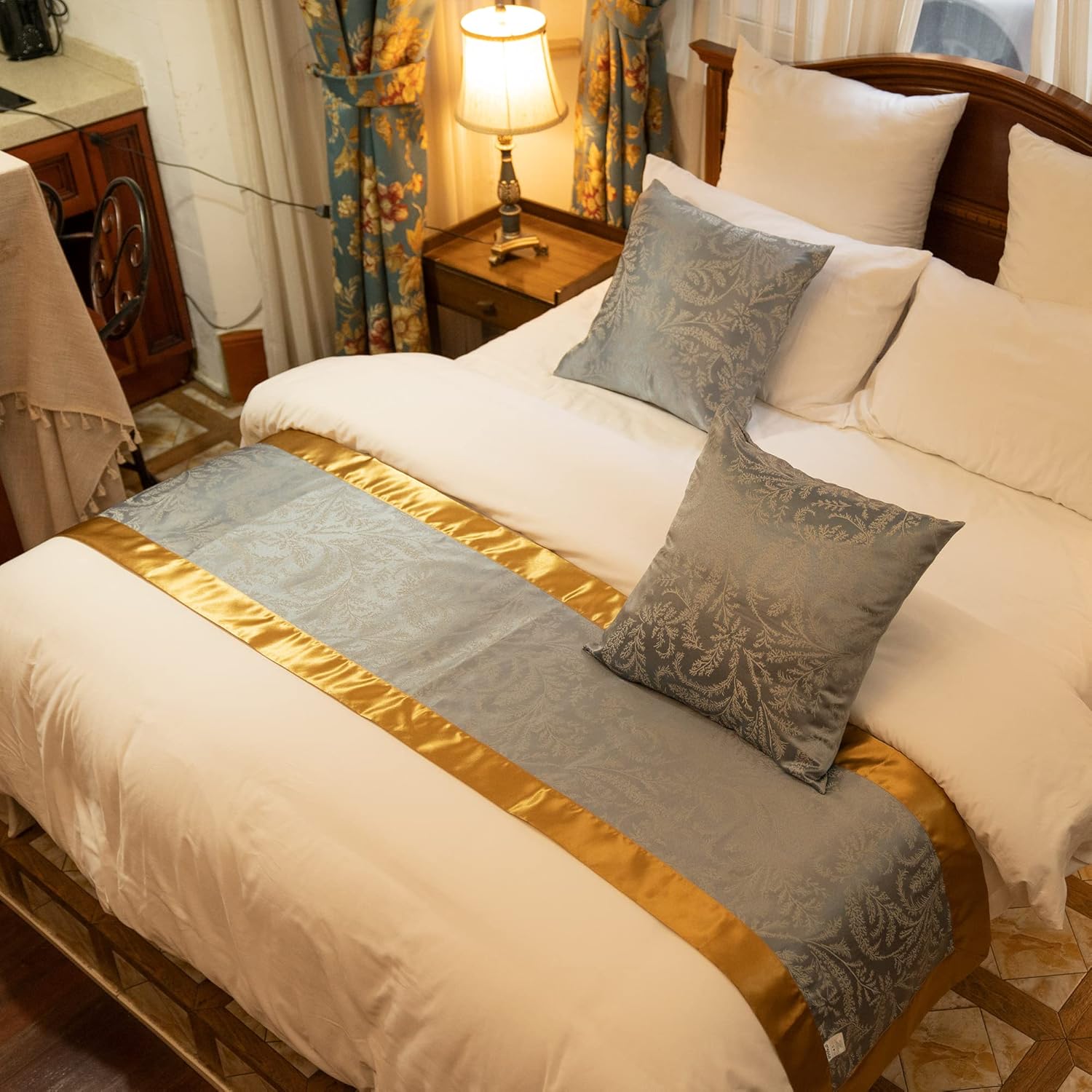 OSVINO Luxury Bed Scarf Microfiber Protector 210X50cm