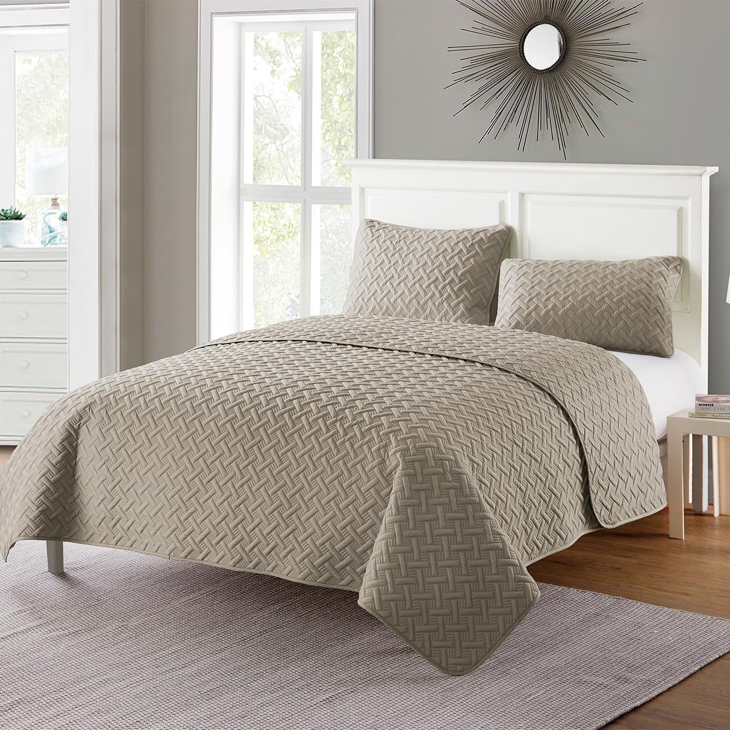 VCNY Home Quilt Super Soft Reversible Bedding Set Twin Nina Taupe