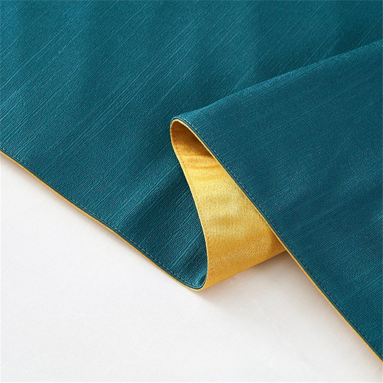 TopLacker Hotel Bed Runner and 2 Pillowcase Set