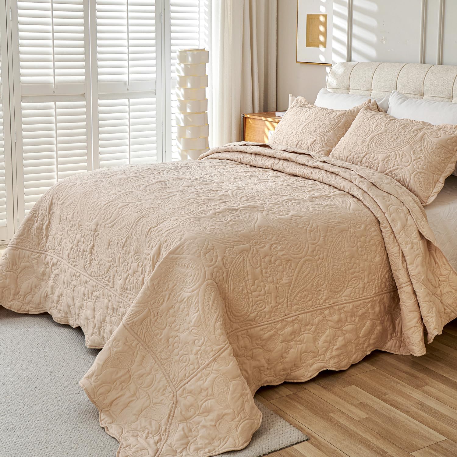 EVENHUG Lightweight Reversible Quilt Set 3 Piece 1