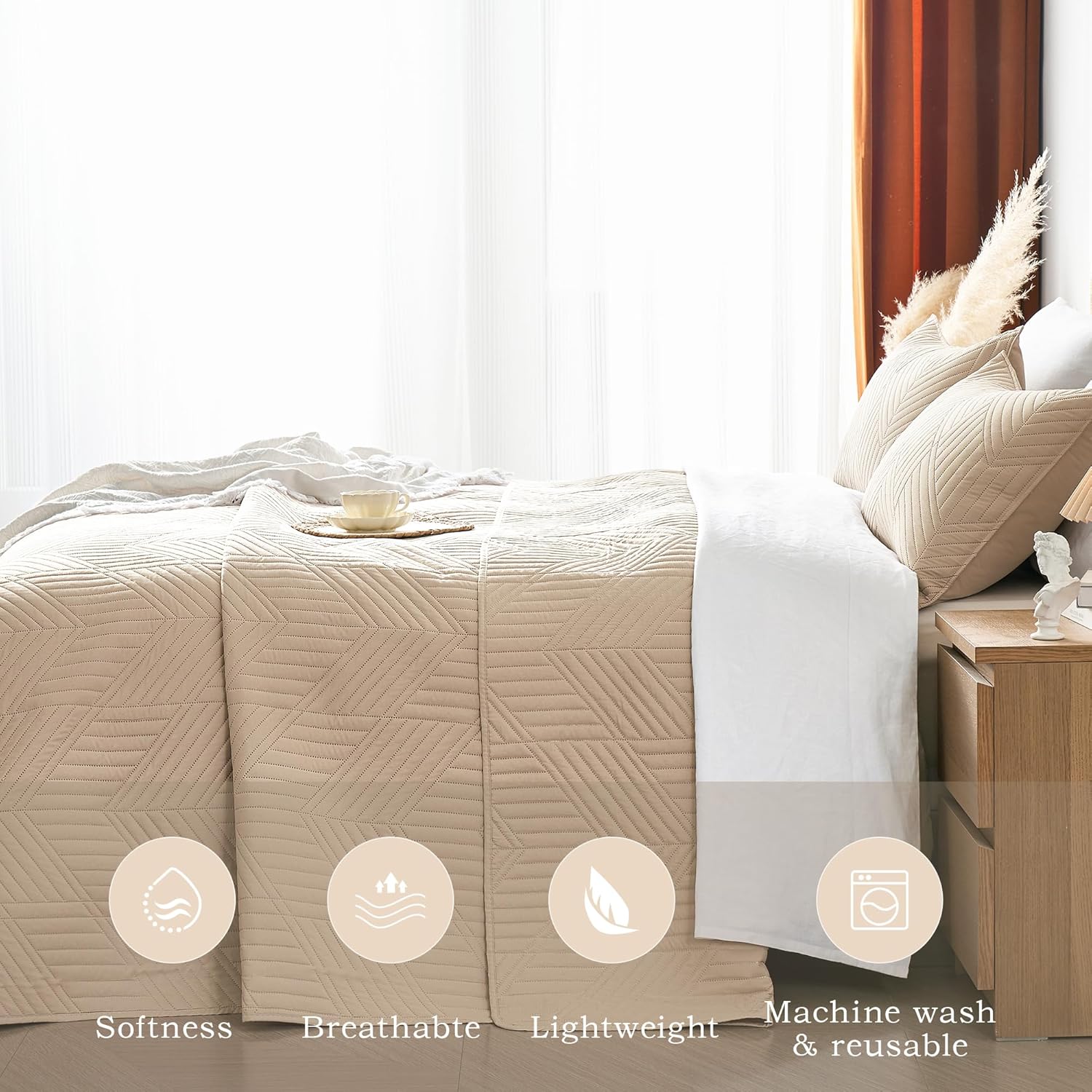 Davulos Reversible Microfiber Quilt Set Beige