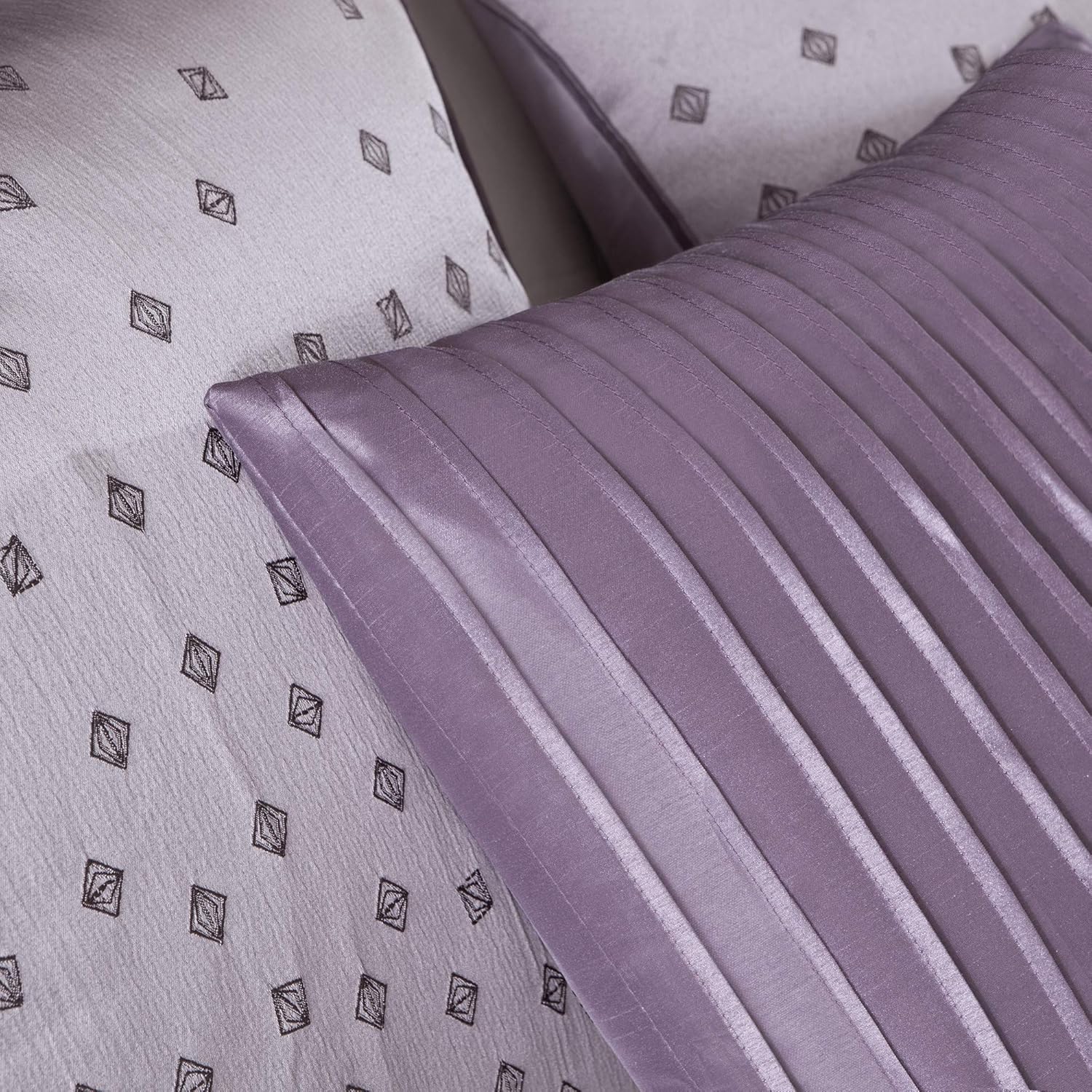 Madison Park Biloxi Jacquard 7-Piece Comforter Set