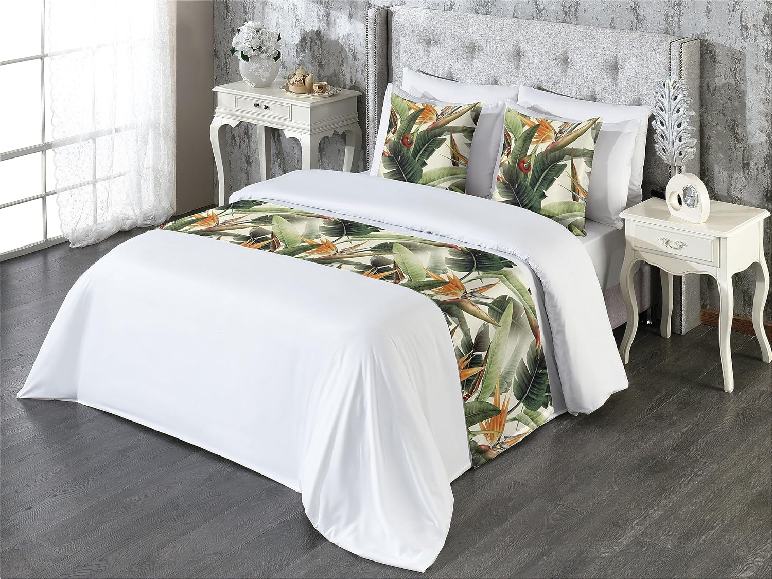 Ambesonne Exotic Bed Runner Set with Pillow Shams 1
