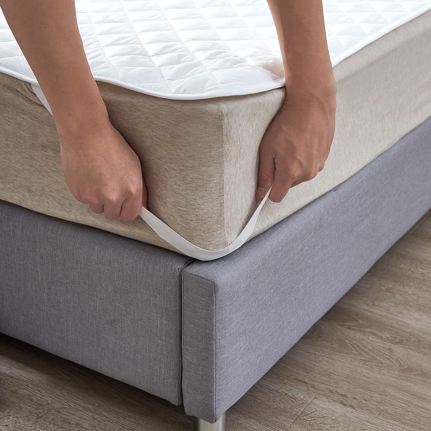 Elif Twin XL Mattress Protector - Waterproof Quilted