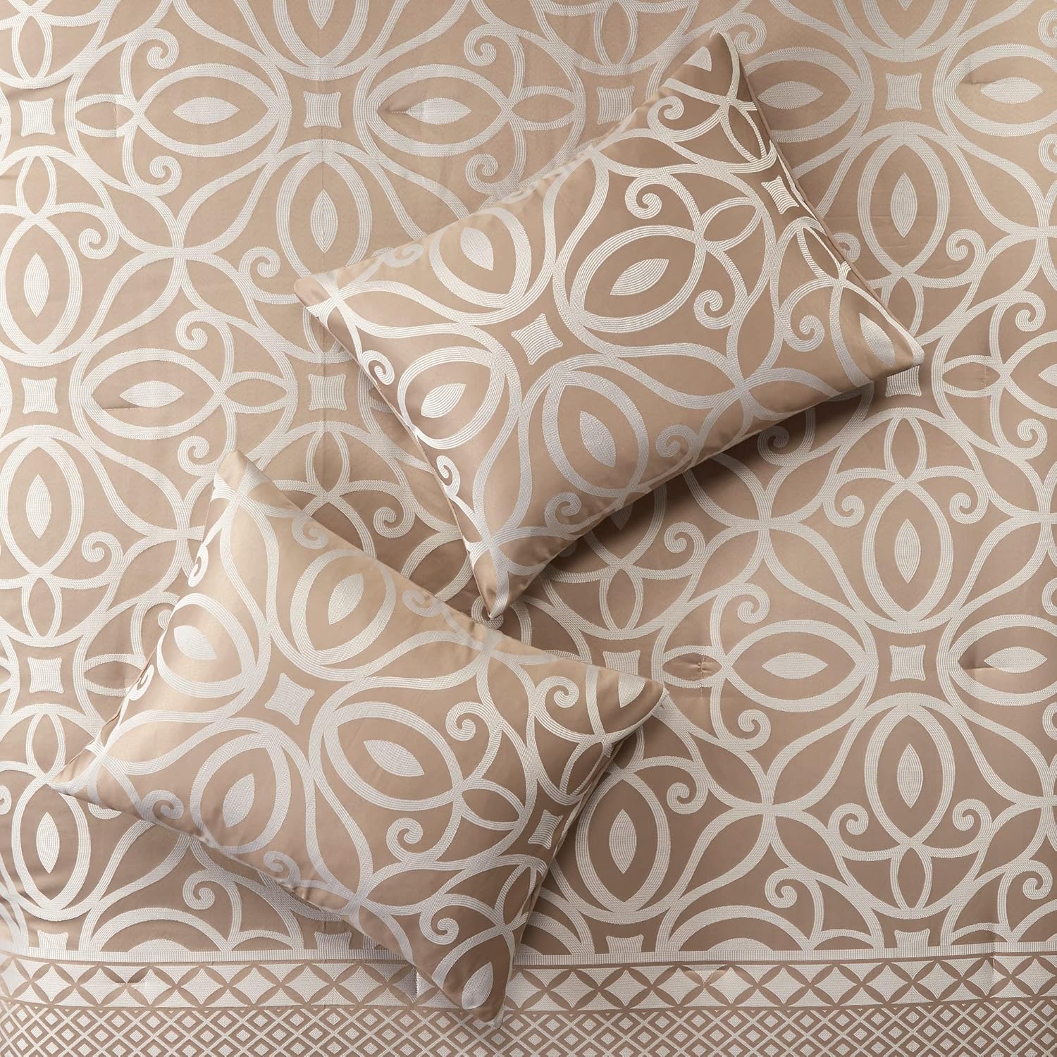 Madison Park Carina 7 Piece Comforter Set