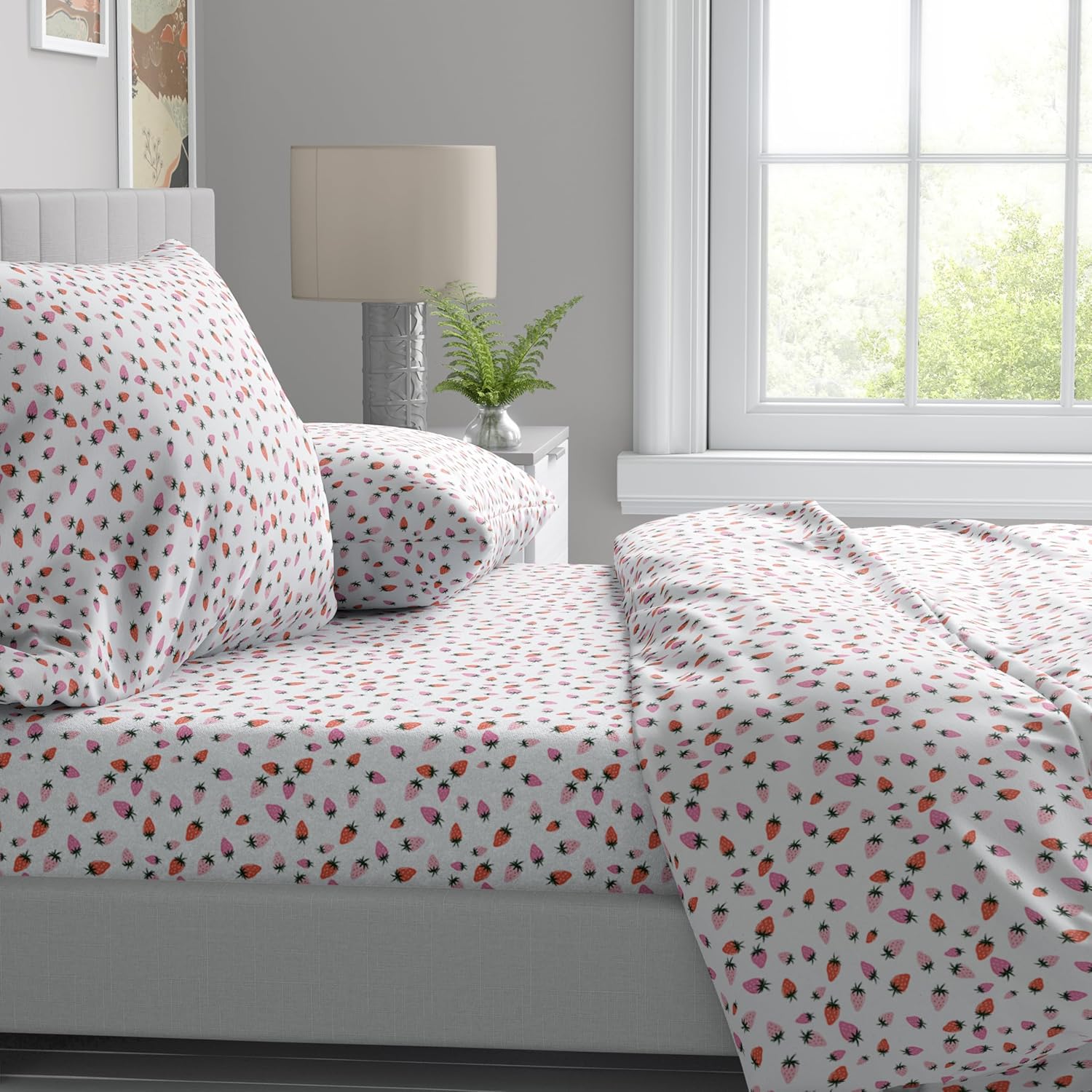 Strawberries Kids Full Size Bed Sheet Set 4 Piece