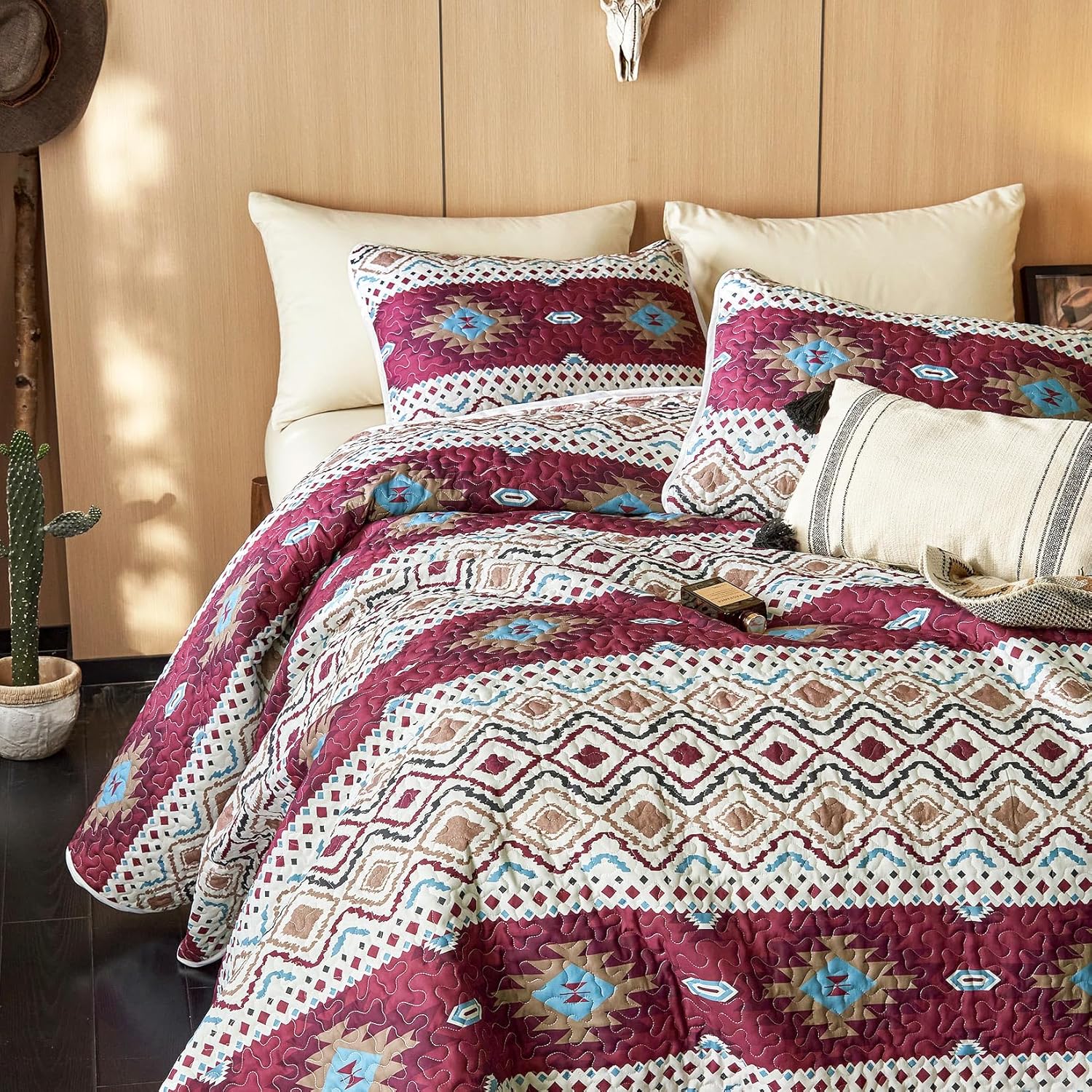Wake In Cloud Western Quilt Set QueenFull 3 Pieces Beige Burgundy