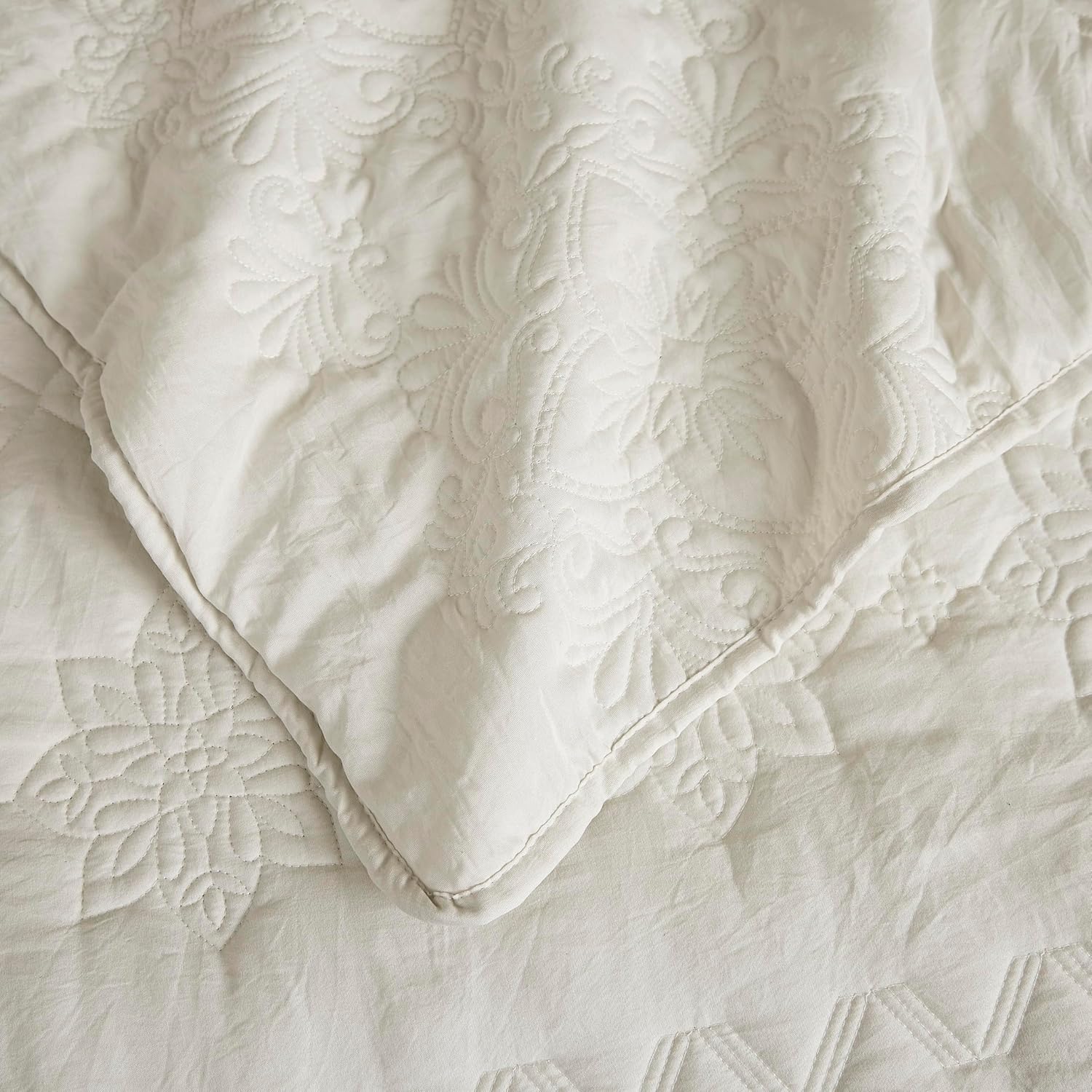 B2EVER Boho Light Beige Quilt Set Queen Size with Pillow Shams