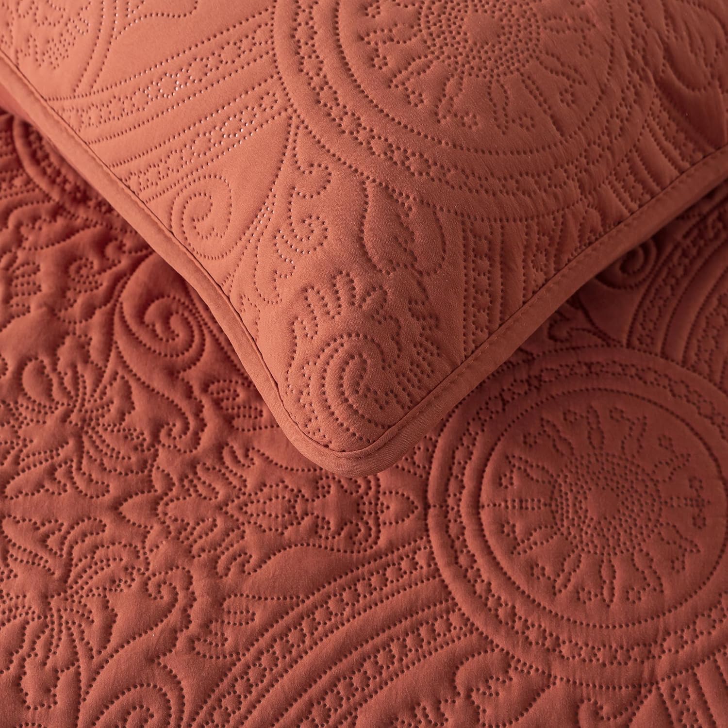 ROARINGWILD Boho Burnt Orange Quilt Set with Pillow Shams