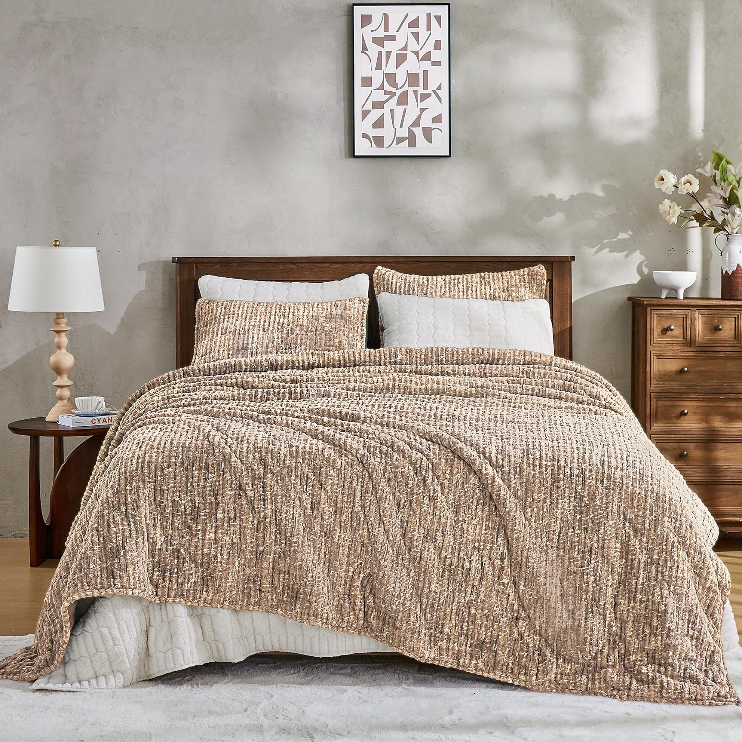 Wonderful Velvet Quilt Queen Set Fluffy Faux Fur Comforter with Shams