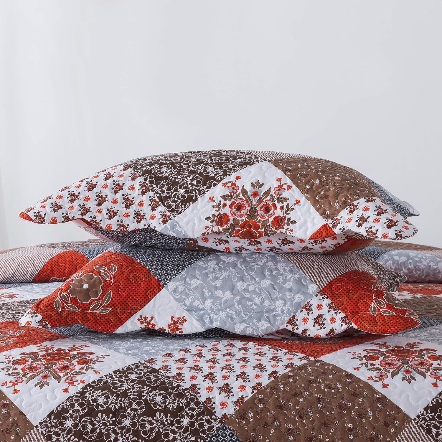 Travan Floral Printed Quilt Set Queen Size