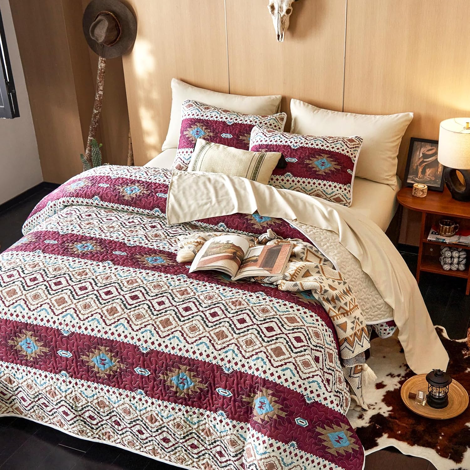 Wake In Cloud Western Quilt Set QueenFull 3 Pieces Beige Burgundy
