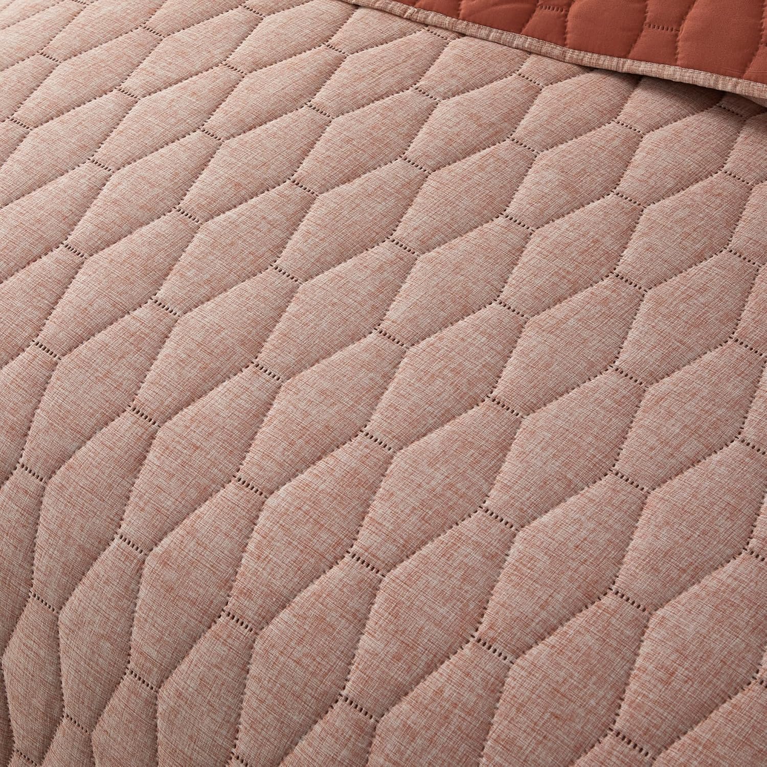 Chic Home Nyla 3-Piece Queen Quilt Set - Brick Red Hexagon Pattern
